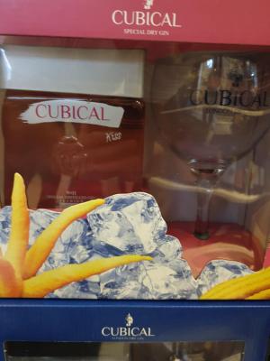 Cubical Premium Special Dry Kiss Gin 37,5% vol. 0,70l 